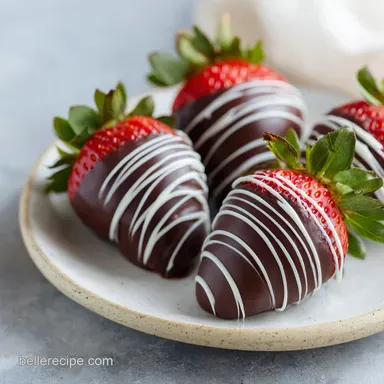 Chocolate Covered Strawberries for 21 Servings Recipe Card